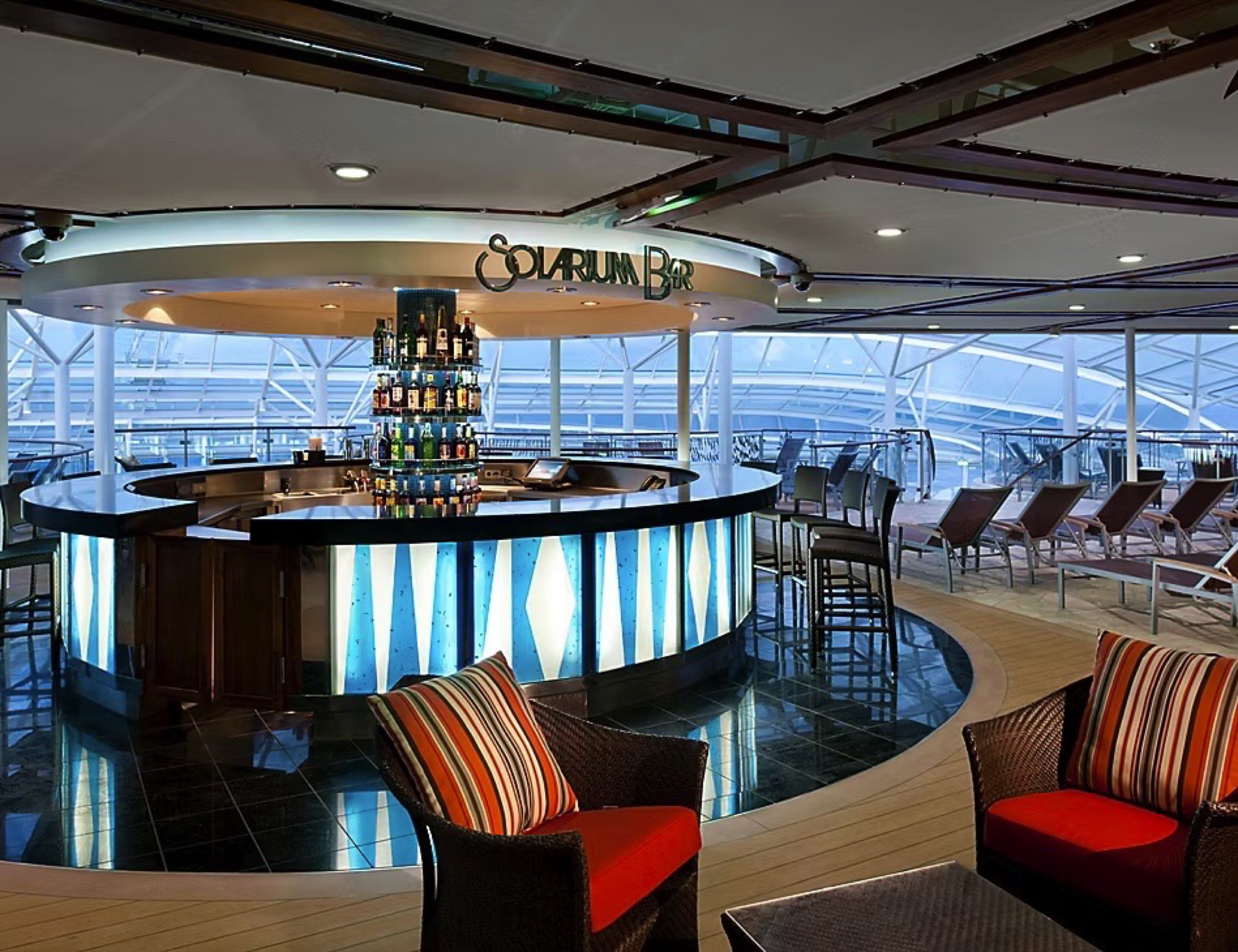 Rhapsody of the Seas - Solarium Bar